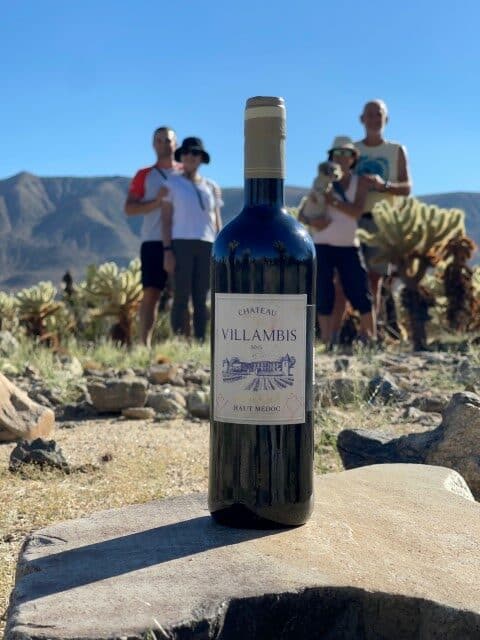 Bouteille Château de Villambis en famille